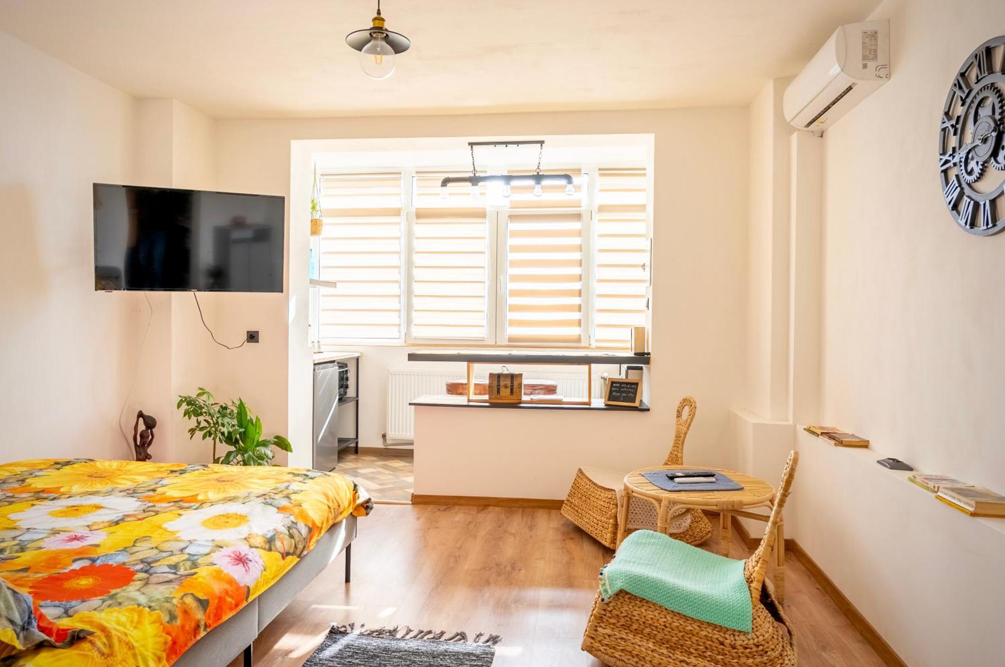 2 Vis-A-Vis Studio - Gara De Nord บูคาเรสต์ ภายนอก รูปภาพ